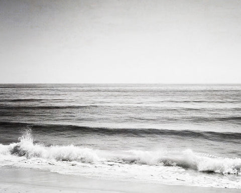 Black and white ocean print