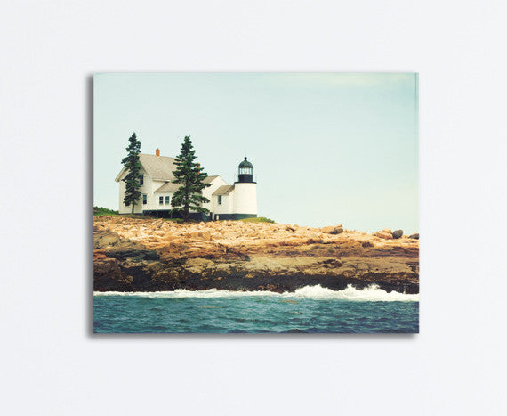 Winter Harbor Lighthouse, Maine Art by carolyncochrane.com